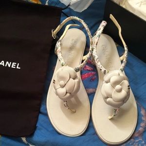 Chanel
Multicolor thong